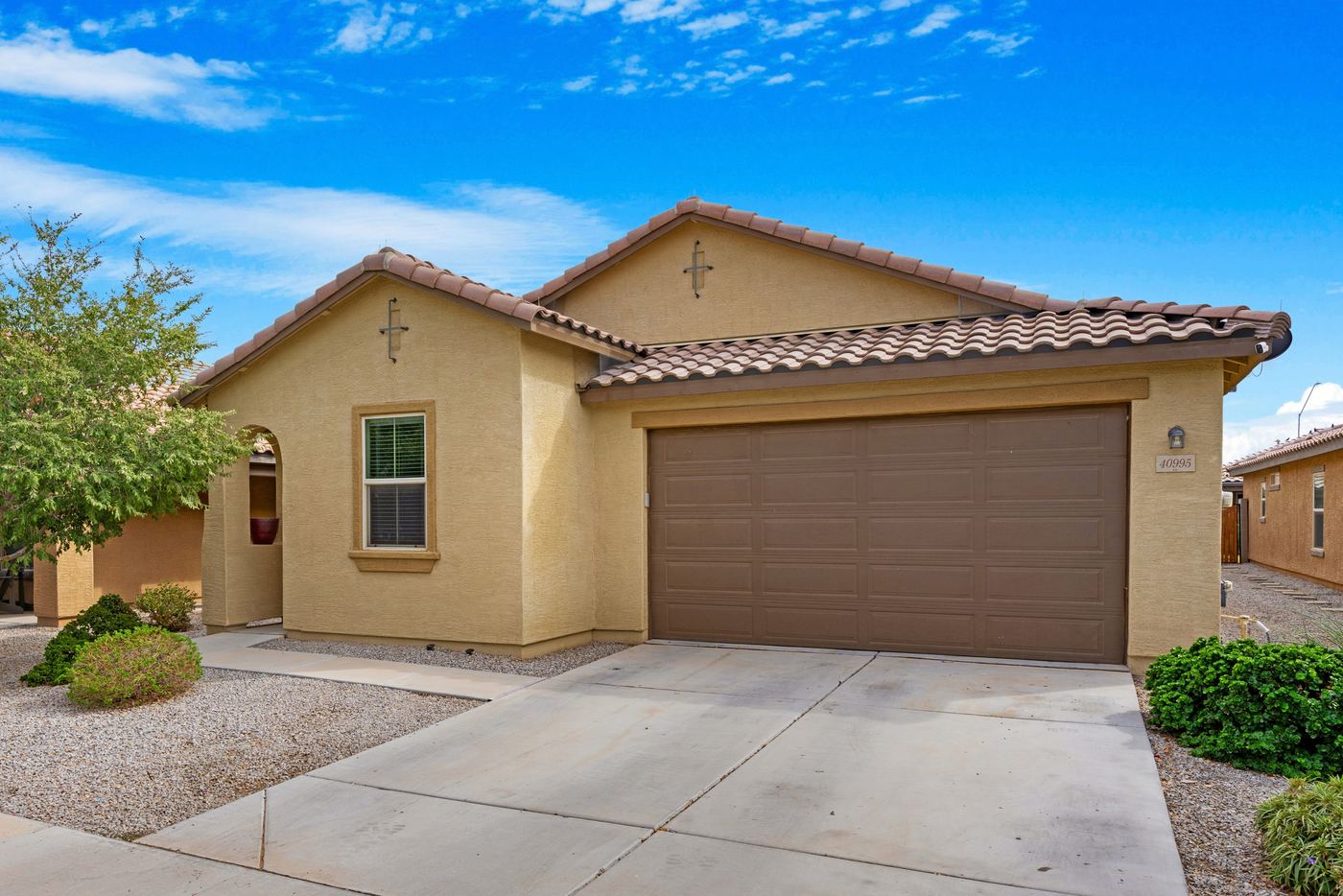 40995 W Patricia Ln, Maricopa AZ — front exterior